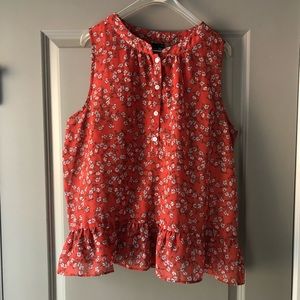 Floral sleeveless Gap top